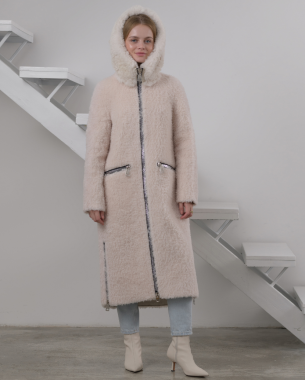 Вовняна жіноча шуба (біла)