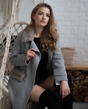 Пальто вовняне з норковим коміром (сіре)