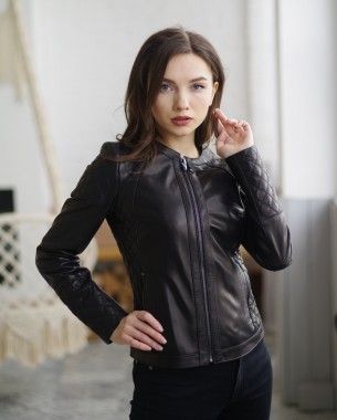 Куртка жіноча шкіряна класична