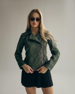 Жіноча куртка шкіряна (зелена)
