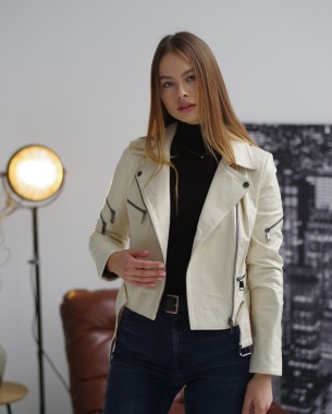 Шкіряна жіноча куртка-косуха (біла)